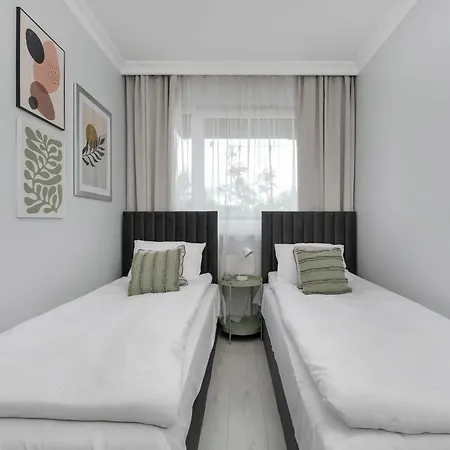 Apartment Family With Large Balcony And 2 Parking Spaces By Renters Wroclaw